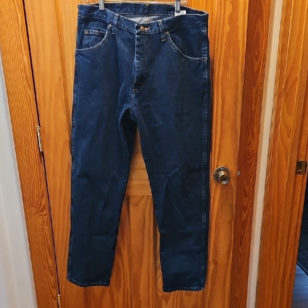 Wrangler Men's Dark Blue Straight Jeans
